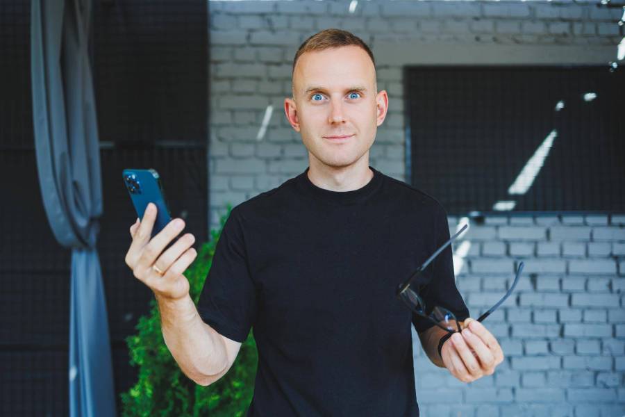 Smartfon z włókna węglowego z Niemiec zyskuje na popularności